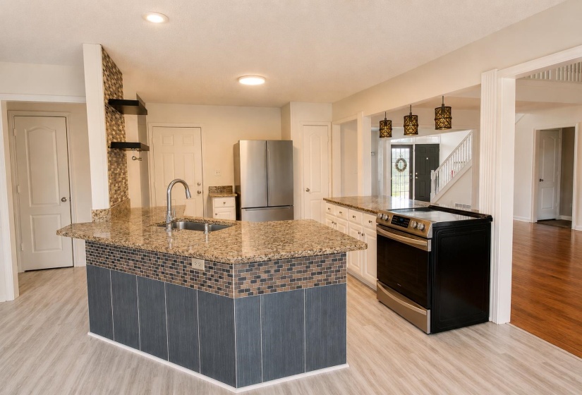 25 WHISPERING RIDGE CV, Oakland, Tennessee 38060, 4 Bedroom Bedrooms, 9 Room Rooms,2.1 BathroomBathrooms,Residential,For Sale,WHISPERING RIDGE,0,10190317