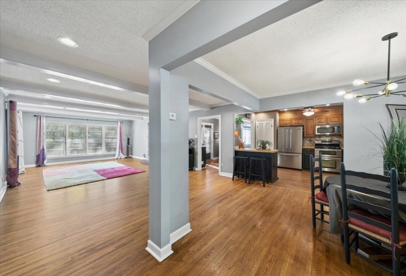 1220 IRVIN DR, Memphis, Tennessee 38119, 4 Bedrooms Bedrooms, 8 Rooms Rooms,3 BathroomsBathrooms,Residential,For Sale,IRVIN,10222236