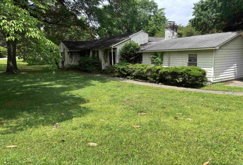5248 PELHAM CIR, Memphis, Tennessee 38120, 3 Bedrooms Bedrooms, 8 Rooms Rooms,2 BathroomsBathrooms,Residential,For Sale,PELHAM,10222237