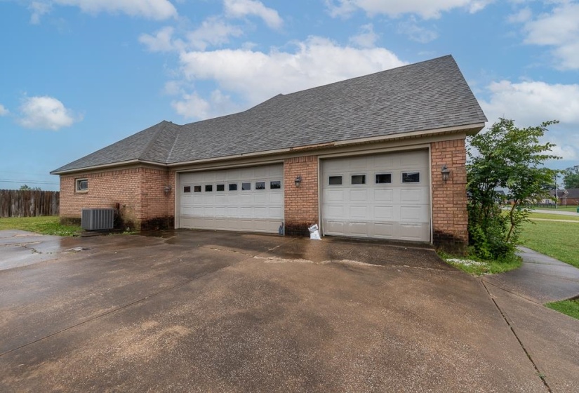 80 EASLEY CT, Munford, Tennessee 38058, 4 Bedrooms Bedrooms, 8 Rooms Rooms,3.1 BathroomsBathrooms,Residential,For Sale,EASLEY,10222245