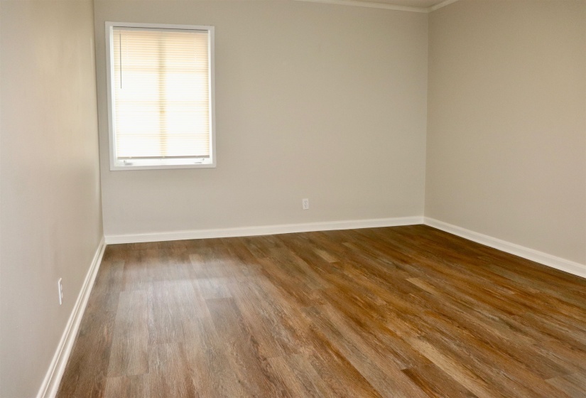 Memphis, Tennessee 38111, 3 Bedrooms Bedrooms, 6 Rooms Rooms,1 BathroomBathrooms,Residential,For Sale,10222253