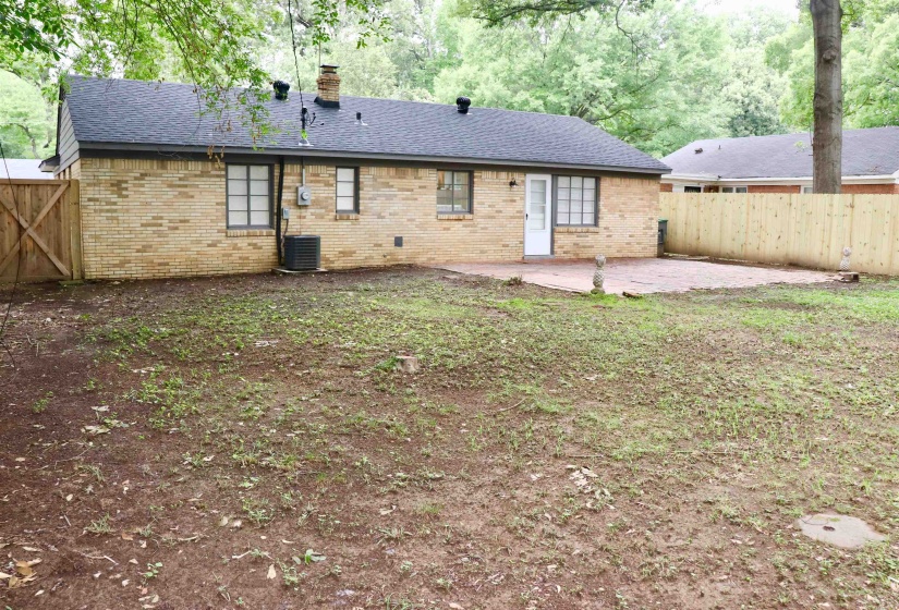 Memphis, Tennessee 38111, 3 Bedrooms Bedrooms, 6 Rooms Rooms,1 BathroomBathrooms,Residential,For Sale,10222253