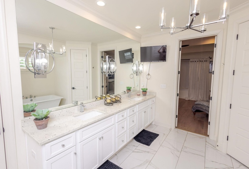712 CYPRESS VIEW CIR, Collierville, Tennessee 38017, 5 Bedroom Bedrooms, 11 Room Rooms,5 BathroomBathrooms,Residential,For Sale,CYPRESS VIEW,0,10222255