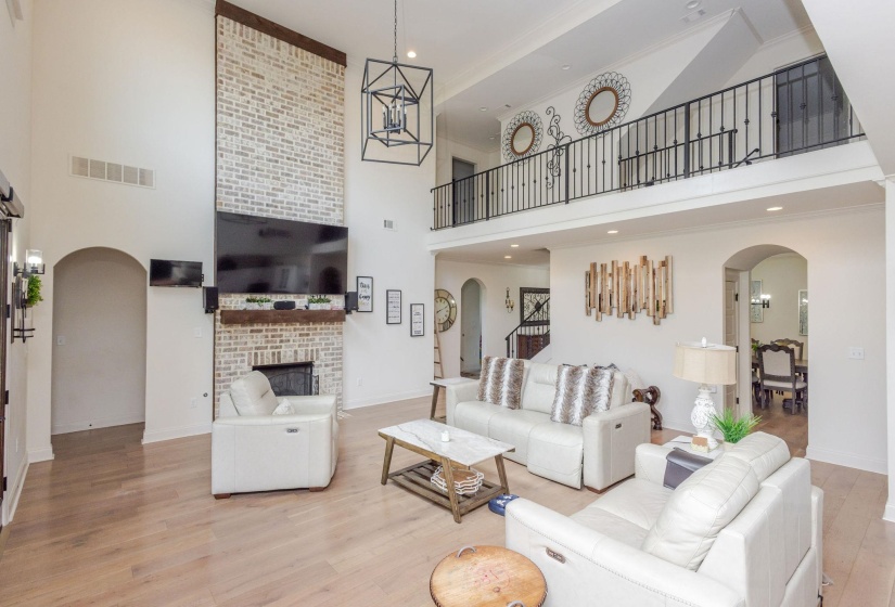 712 CYPRESS VIEW CIR, Collierville, Tennessee 38017, 5 Bedroom Bedrooms, 11 Room Rooms,5 BathroomBathrooms,Residential,For Sale,CYPRESS VIEW,0,10222255