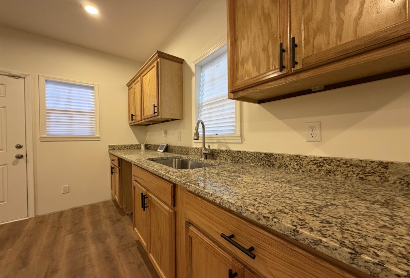 752 CASTLE ST, Memphis, Tennessee 38107, 3 Bedrooms Bedrooms, 6 Rooms Rooms,2 BathroomsBathrooms,Residential,For Sale,CASTLE,10222277