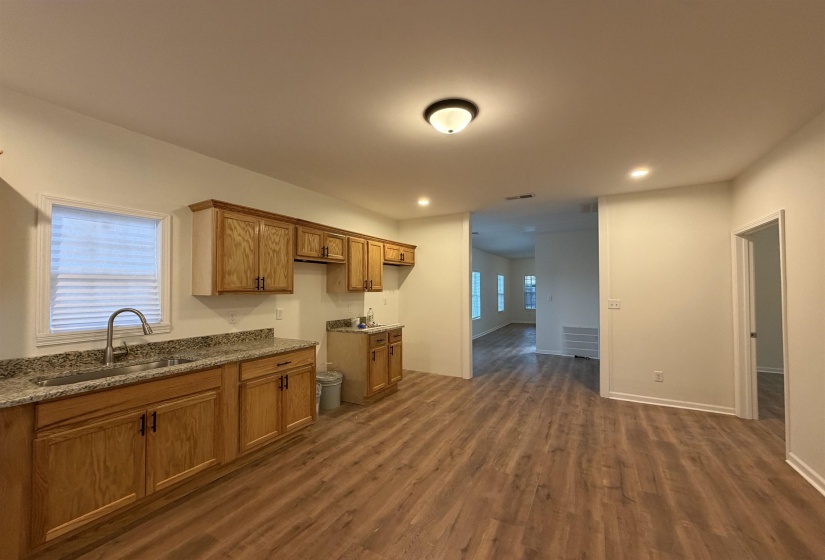 752 CASTLE ST, Memphis, Tennessee 38107, 3 Bedrooms Bedrooms, 6 Rooms Rooms,2 BathroomsBathrooms,Residential,For Sale,CASTLE,10222277
