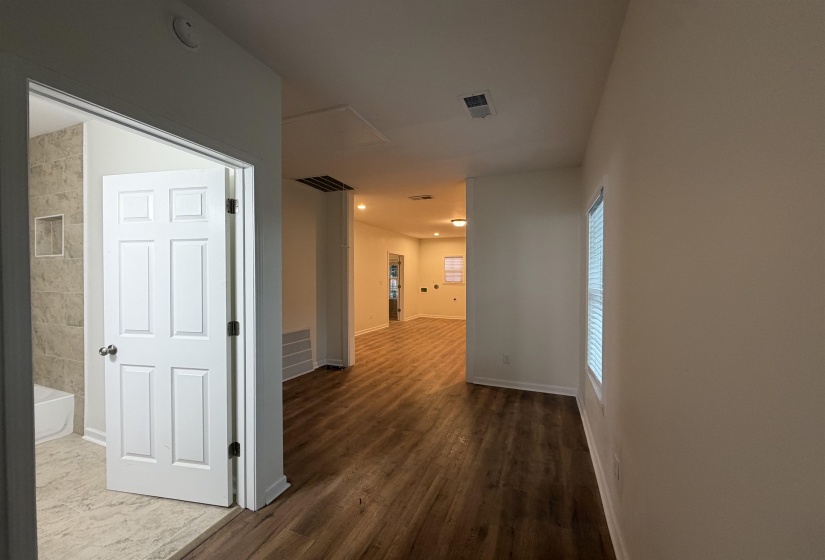 752 CASTLE ST, Memphis, Tennessee 38107, 3 Bedrooms Bedrooms, 6 Rooms Rooms,2 BathroomsBathrooms,Residential,For Sale,CASTLE,10222277