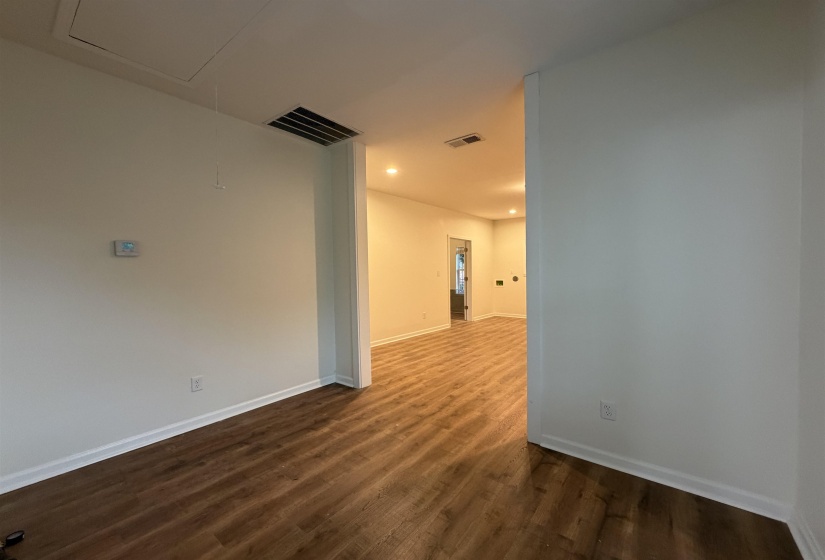 752 CASTLE ST, Memphis, Tennessee 38107, 3 Bedrooms Bedrooms, 6 Rooms Rooms,2 BathroomsBathrooms,Residential,For Sale,CASTLE,10222277