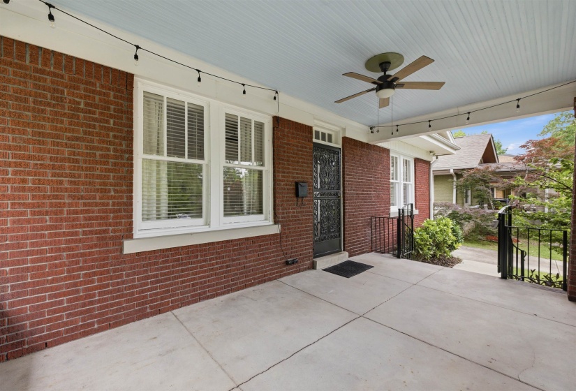 704 IDLEWILD ST, Memphis, Tennessee 38107, 3 Bedroom Bedrooms, 8 Room Rooms,2 BathroomBathrooms,Residential,For Sale,IDLEWILD,0,10222279