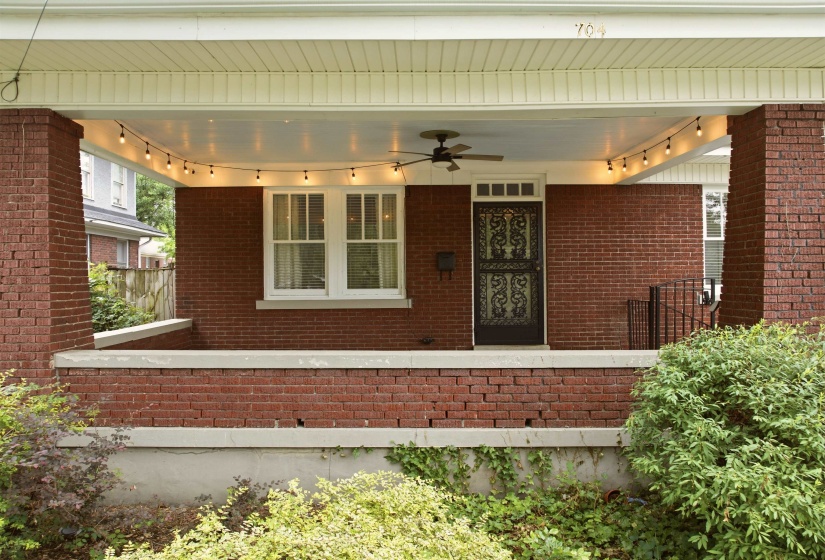 704 IDLEWILD ST, Memphis, Tennessee 38107, 3 Bedroom Bedrooms, 8 Room Rooms,2 BathroomBathrooms,Residential,For Sale,IDLEWILD,0,10222279