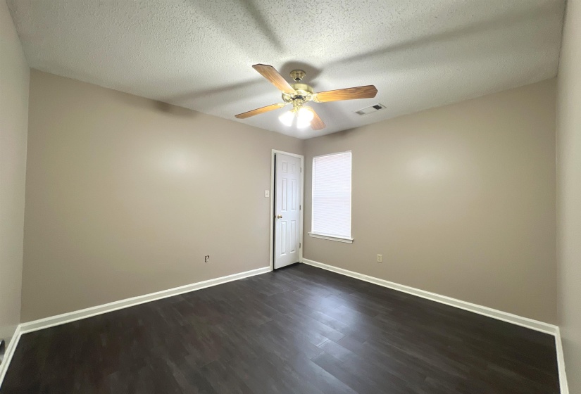 9347 GARDEN WOODS DR, Cordova, Tennessee 38016, 3 Bedrooms Bedrooms, 6 Rooms Rooms,2 BathroomsBathrooms,Residential,For Sale,GARDEN WOODS,10222282