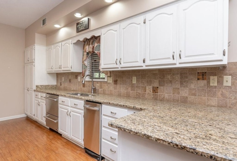 5636 PLEASANT RIDGE RD, Millington, Tennessee 38053, 4 Bedrooms Bedrooms, 8 Rooms Rooms,2.1 BathroomsBathrooms,Residential,For Sale,PLEASANT RIDGE,10222284