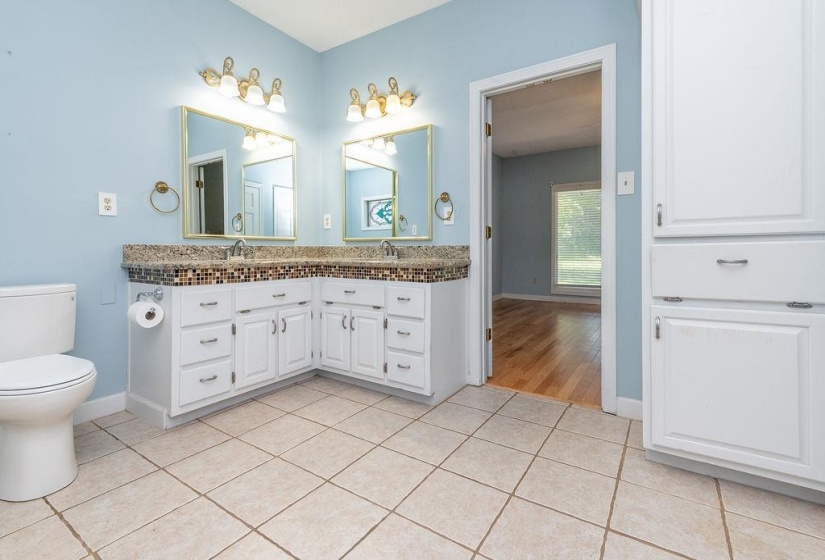 5636 PLEASANT RIDGE RD, Millington, Tennessee 38053, 4 Bedrooms Bedrooms, 8 Rooms Rooms,2.1 BathroomsBathrooms,Residential,For Sale,PLEASANT RIDGE,10222284
