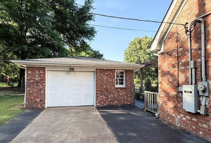 5636 PLEASANT RIDGE RD, Millington, Tennessee 38053, 4 Bedrooms Bedrooms, 8 Rooms Rooms,2.1 BathroomsBathrooms,Residential,For Sale,PLEASANT RIDGE,10222284