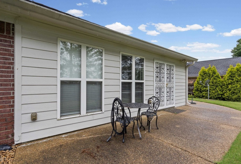 1510 WOLF RIDGE DR, Collierville, Tennessee 38017, 3 Bedrooms Bedrooms, 7 Rooms Rooms,2 BathroomsBathrooms,Residential,For Sale,WOLF RIDGE,10222285