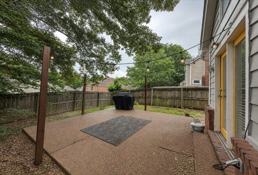 716 WALNUT WOODS CV, Cordova, Tennessee 38018, 2 Bedrooms Bedrooms, 5 Rooms Rooms,2 BathroomsBathrooms,Residential,For Sale,WALNUT WOODS,10222288