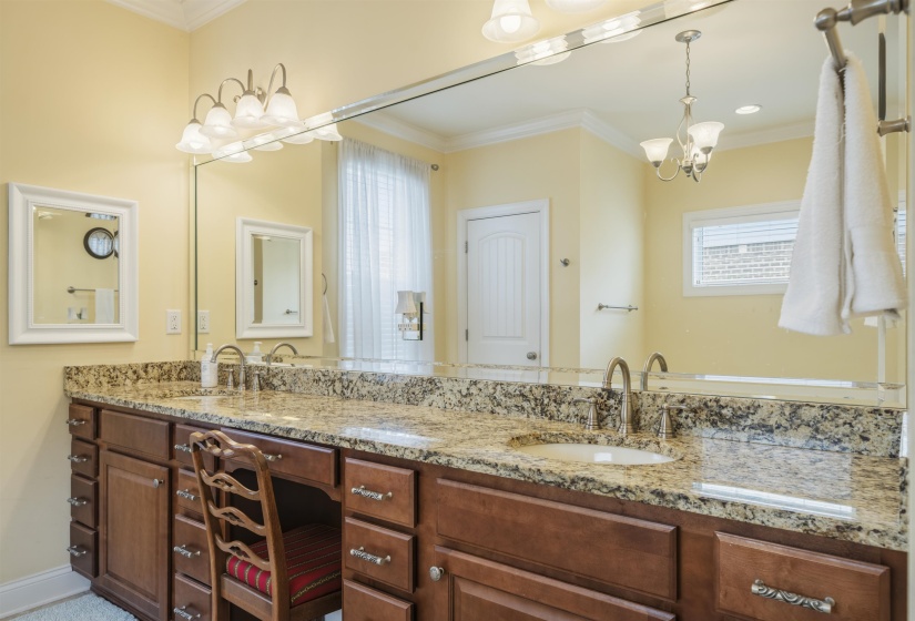 210 LINKS VIEW DR, Oakland, Tennessee 38060, 3 Bedroom Bedrooms, 11 Room Rooms,2.1 BathroomBathrooms,Residential,For Sale,LINKS VIEW,0,10222291
