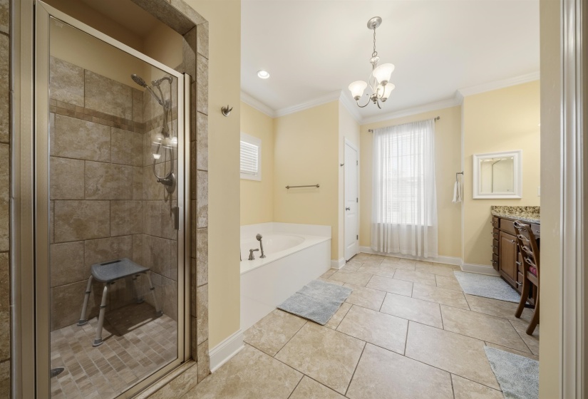210 LINKS VIEW DR, Oakland, Tennessee 38060, 3 Bedroom Bedrooms, 11 Room Rooms,2.1 BathroomBathrooms,Residential,For Sale,LINKS VIEW,0,10222291