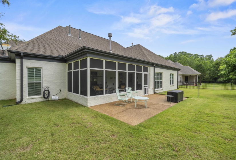 210 LINKS VIEW DR, Oakland, Tennessee 38060, 3 Bedroom Bedrooms, 11 Room Rooms,2.1 BathroomBathrooms,Residential,For Sale,LINKS VIEW,0,10222291