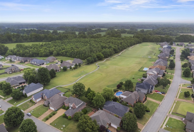 210 LINKS VIEW DR, Oakland, Tennessee 38060, 3 Bedroom Bedrooms, 11 Room Rooms,2.1 BathroomBathrooms,Residential,For Sale,LINKS VIEW,0,10222291