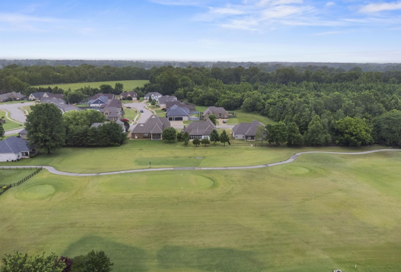 210 LINKS VIEW DR, Oakland, Tennessee 38060, 3 Bedroom Bedrooms, 11 Room Rooms,2.1 BathroomBathrooms,Residential,For Sale,LINKS VIEW,0,10222291