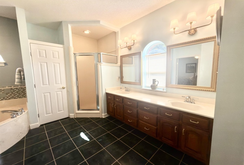 2550 REID-HOOKER RD, Eads, Tennessee 38028, 5 Bedroom Bedrooms, 11 Room Rooms,3.1 BathroomBathrooms,Residential,For Sale,REID-HOOKER,0,10222299