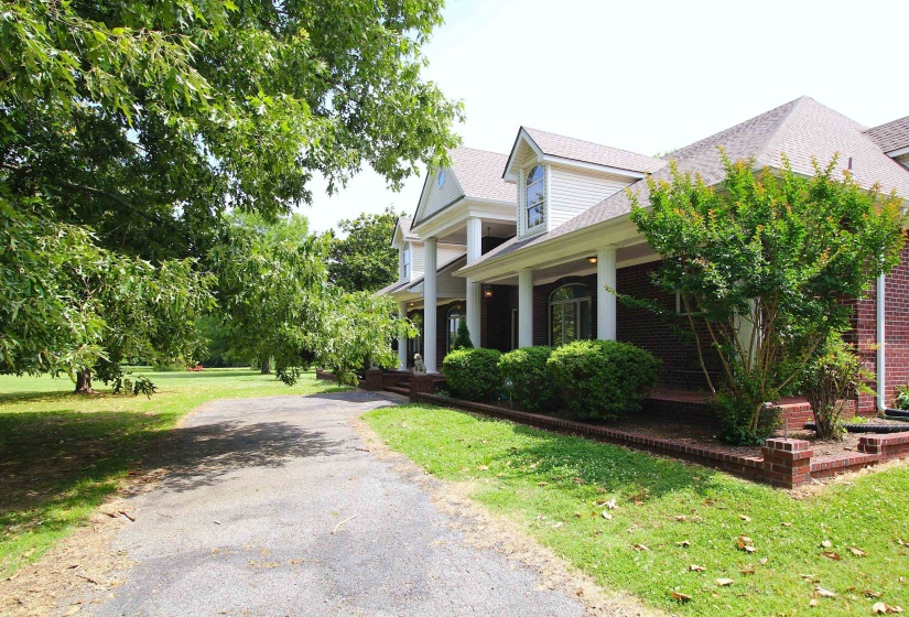 2550 REID-HOOKER RD, Eads, Tennessee 38028, 5 Bedroom Bedrooms, 11 Room Rooms,3.1 BathroomBathrooms,Residential,For Sale,REID-HOOKER,0,10222299