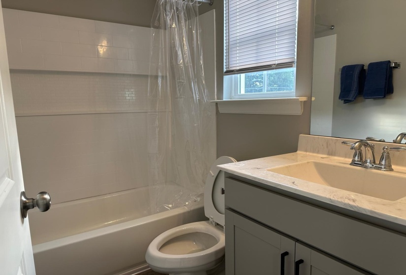 4927 WILLIAM ARNOLD DR, Memphis, Tennessee 38117, 2 Bedrooms Bedrooms, 3 Rooms Rooms,2.1 BathroomsBathrooms,Rental Properties,For Sale,WILLIAM ARNOLD,10222317