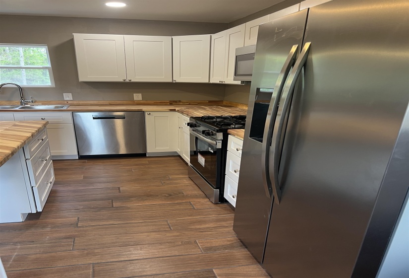1525 BULLMAN RD, Finger, Tennessee 38334, 1 Bedroom Bedrooms, 5 Rooms Rooms,1 BathroomBathrooms,Residential,For Sale,BULLMAN,10222311