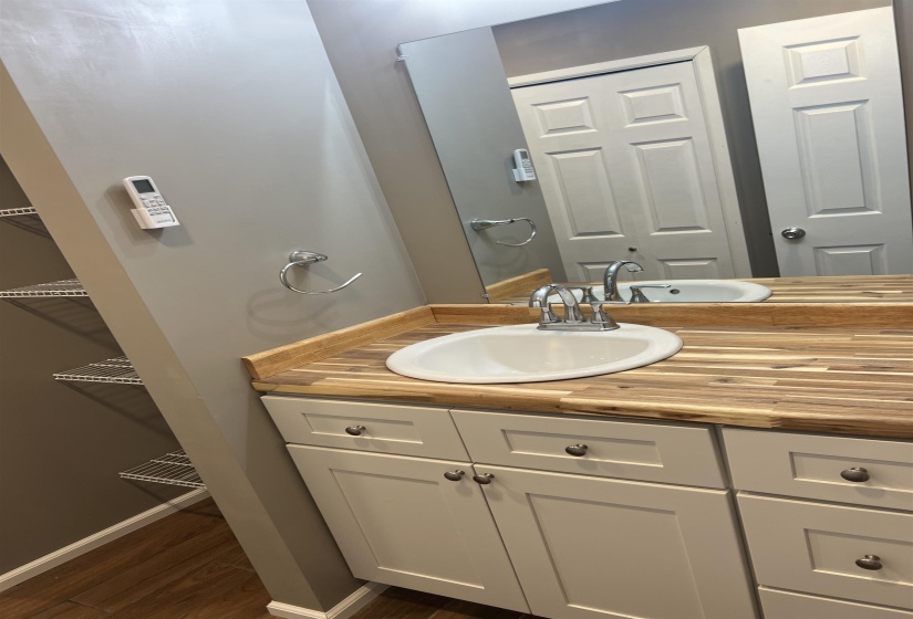 1525 BULLMAN RD, Finger, Tennessee 38334, 1 Bedroom Bedrooms, 5 Rooms Rooms,1 BathroomBathrooms,Residential,For Sale,BULLMAN,10222311