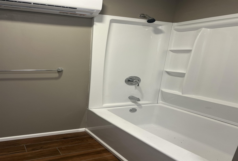 1525 BULLMAN RD, Finger, Tennessee 38334, 1 Bedroom Bedrooms, 5 Rooms Rooms,1 BathroomBathrooms,Residential,For Sale,BULLMAN,10222311