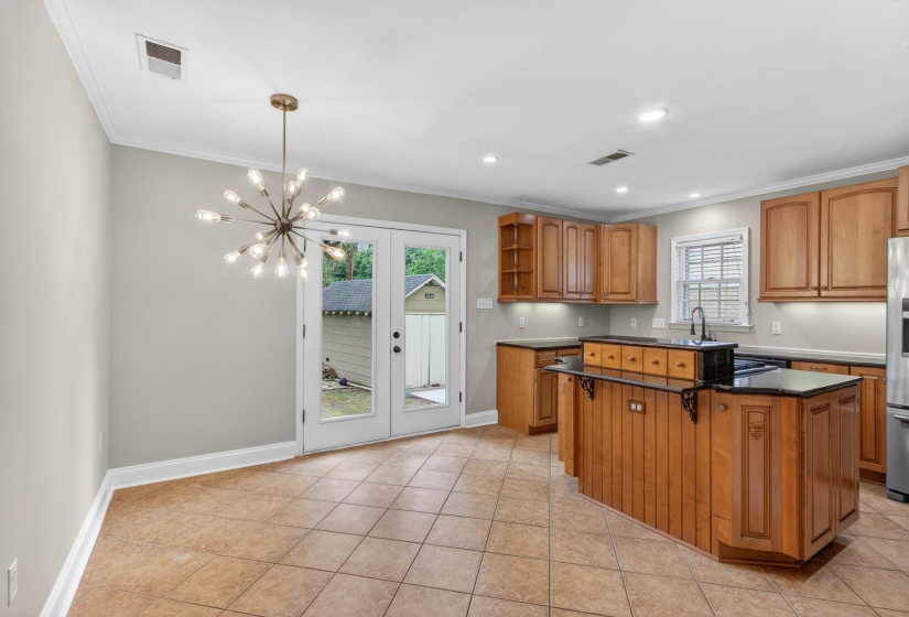 2773 IROQUOIS RD, Memphis, Tennessee 38111, 2 Bedrooms Bedrooms, 6 Rooms Rooms,2 BathroomsBathrooms,Residential,For Sale,IROQUOIS,10222324