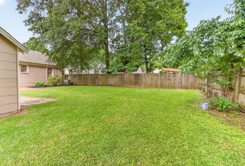 2773 IROQUOIS RD, Memphis, Tennessee 38111, 2 Bedrooms Bedrooms, 6 Rooms Rooms,2 BathroomsBathrooms,Residential,For Sale,IROQUOIS,10222324