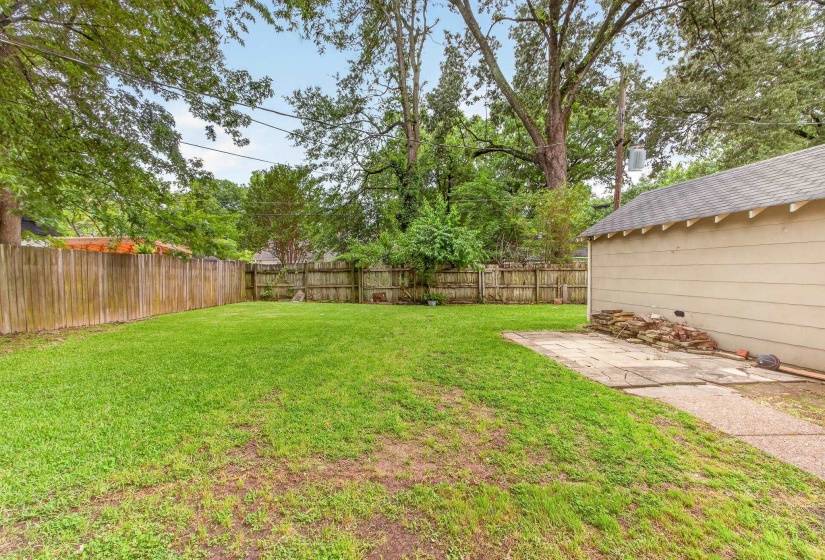 2773 IROQUOIS RD, Memphis, Tennessee 38111, 2 Bedrooms Bedrooms, 6 Rooms Rooms,2 BathroomsBathrooms,Residential,For Sale,IROQUOIS,10222324
