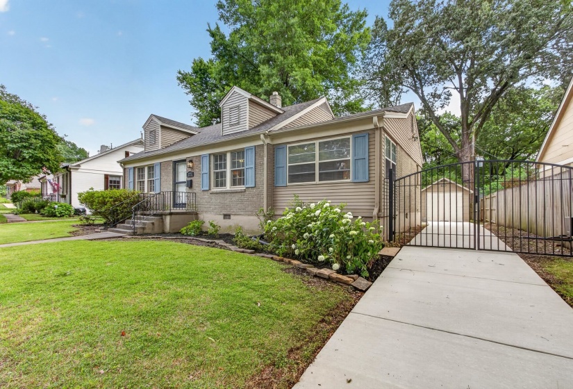 2773 IROQUOIS RD, Memphis, Tennessee 38111, 2 Bedrooms Bedrooms, 6 Rooms Rooms,2 BathroomsBathrooms,Residential,For Sale,IROQUOIS,10222324