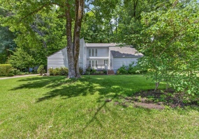 3121 BEECHRUN DR, Memphis, Tennessee 38128, 4 Bedrooms Bedrooms, 10 Rooms Rooms,2.1 BathroomsBathrooms,Residential,For Sale,BEECHRUN,10222325