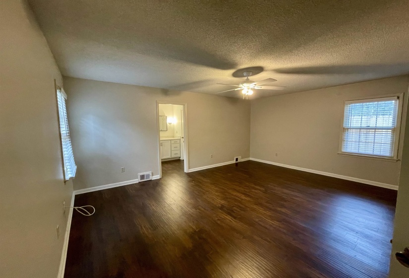 2420 STRATFIELD DR, Germantown, Tennessee 38139, 4 Bedrooms Bedrooms, 8 Rooms Rooms,2.1 BathroomsBathrooms,Rental Properties,For Sale,STRATFIELD,10222337