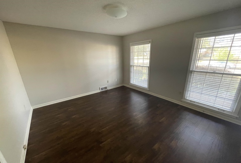 2420 STRATFIELD DR, Germantown, Tennessee 38139, 4 Bedrooms Bedrooms, 8 Rooms Rooms,2.1 BathroomsBathrooms,Rental Properties,For Sale,STRATFIELD,10222337