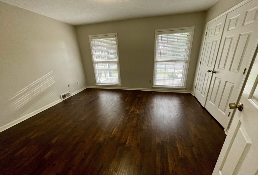 2420 STRATFIELD DR, Germantown, Tennessee 38139, 4 Bedrooms Bedrooms, 8 Rooms Rooms,2.1 BathroomsBathrooms,Rental Properties,For Sale,STRATFIELD,10222337