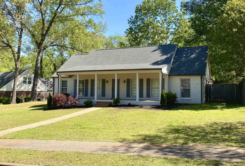 2420 STRATFIELD DR, Germantown, Tennessee 38139, 4 Bedrooms Bedrooms, 8 Rooms Rooms,2.1 BathroomsBathrooms,Rental Properties,For Sale,STRATFIELD,10222337