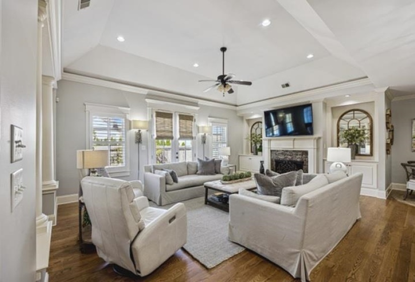 1842 ENCLAVE GREEN LN, Germantown, Tennessee 38139, 4 Bedrooms Bedrooms, 12 Rooms Rooms,3 BathroomsBathrooms,Residential,For Sale,ENCLAVE GREEN,10222338