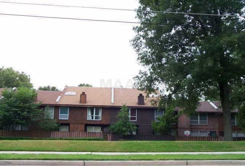 1769 FIRST GREEN DR, Memphis, Tennessee 38116, 2 Bedrooms Bedrooms, 4 Rooms Rooms,1.1 BathroomsBathrooms,Rental Properties,For Sale,FIRST GREEN,10222352