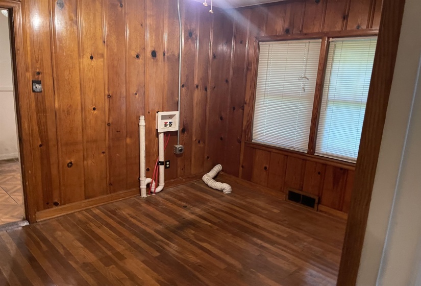 895 ENFIELD RD, Memphis, Tennessee 38116, 3 Bedroom Bedrooms, 7 Room Rooms,1 BathroomBathrooms,Residential,For Sale,ENFIELD,0,10219890
