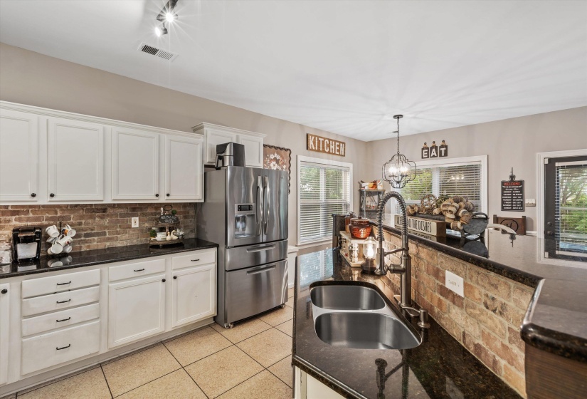 210 WHISPERING MEADOWS DR, Oakland, Tennessee 38060, 4 Bedrooms Bedrooms, 8 Rooms Rooms,2.1 BathroomsBathrooms,Residential,For Sale,WHISPERING MEADOWS,10222358