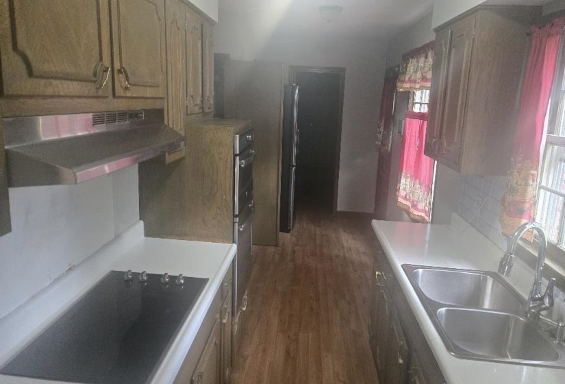 3639 HUCKLEBERRY ST, Memphis, Tennessee 38116, 4 Bedroom Bedrooms, 9 Room Rooms,2.1 BathroomBathrooms,Residential,For Sale,HUCKLEBERRY,0,10222362