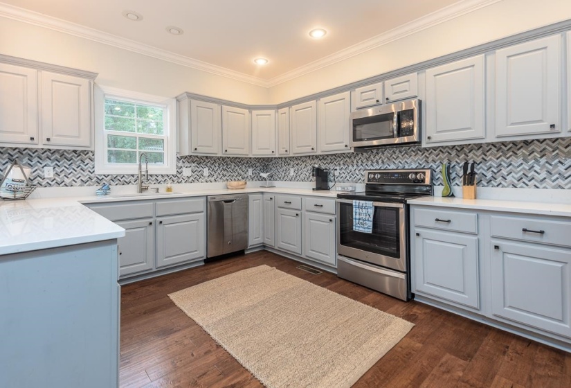 455 LAKESHORE DR, Counce, Tennessee 38326, 3 Bedroom Bedrooms, 8 Room Rooms,2.1 BathroomBathrooms,Residential,For Sale,LAKESHORE,0,10191809