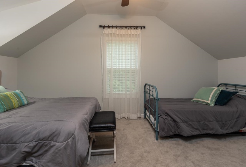 455 LAKESHORE DR, Counce, Tennessee 38326, 3 Bedroom Bedrooms, 8 Room Rooms,2.1 BathroomBathrooms,Residential,For Sale,LAKESHORE,0,10191809