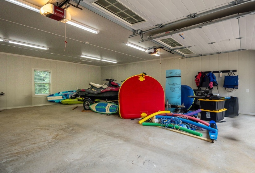 455 LAKESHORE DR, Counce, Tennessee 38326, 3 Bedroom Bedrooms, 8 Room Rooms,2.1 BathroomBathrooms,Residential,For Sale,LAKESHORE,0,10191809