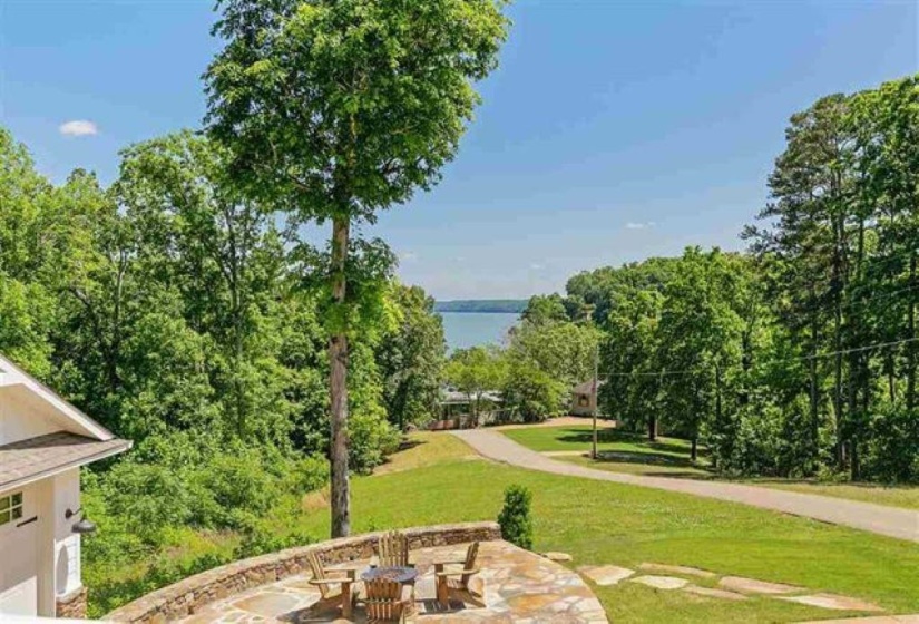 455 LAKESHORE DR, Counce, Tennessee 38326, 3 Bedroom Bedrooms, 8 Room Rooms,2.1 BathroomBathrooms,Residential,For Sale,LAKESHORE,0,10191809