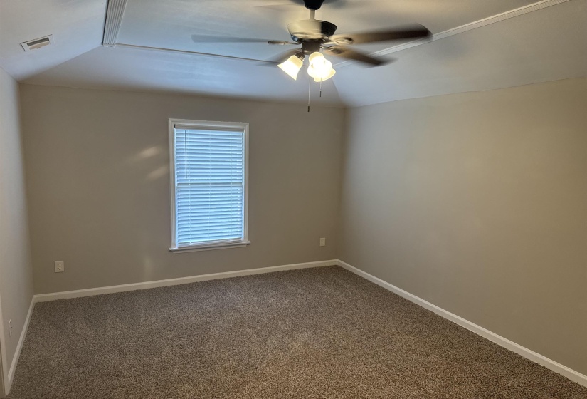 339 OAKLEIGH DR, Collierville, Tennessee 38017, 4 Bedroom Bedrooms, 7 Room Rooms,2.1 BathroomBathrooms,Residential,For Sale,OAKLEIGH,0,10211241